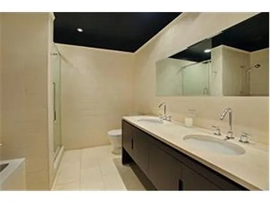 Rented by Douglas Elliman | media 30