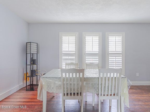 4th image of 3231 Woodsmill Dr