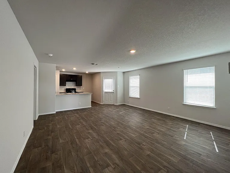 15315 Shortwing — Photo 14
