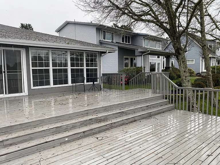 677 Lake Island Ave SE — Photo 28