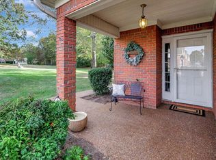 2402 Queens Lace Trl, Chattanooga, TN 37421