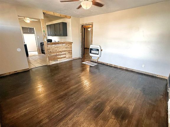5th image of 829 Chestnut Ave