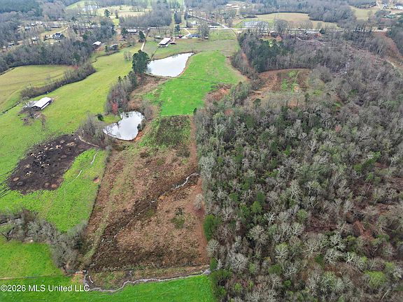 5th image of 1837 Highway 588