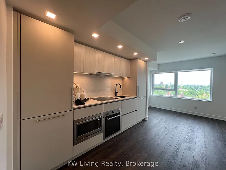 609 Sherbourne St #909 — Photo 8
