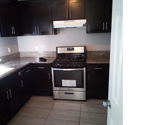 3rd image of 7927 S Hoover St #7927