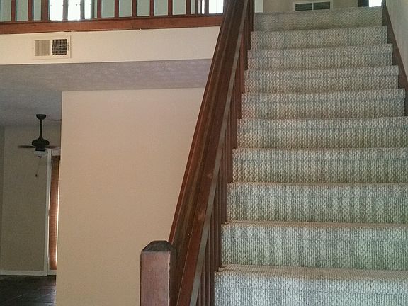 3rd image of 1417 Hillside Pl SE