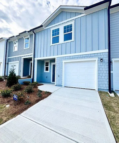 502 Robson Dr — Photo 1