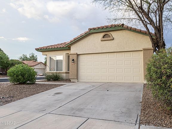 4th image of 9524 N Mission Valley Pl