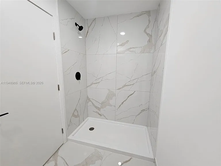 215 NW 13th Pl — Photo 14