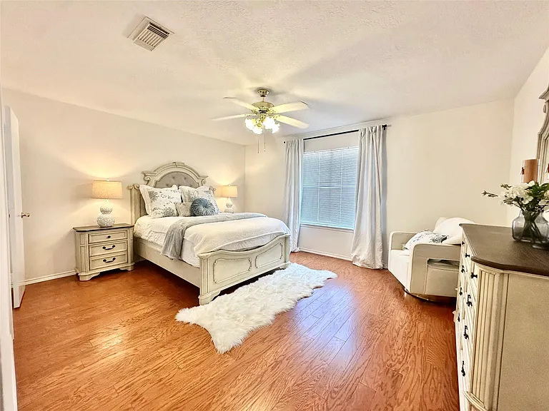 8223 Golf Green Cir — Photo 23