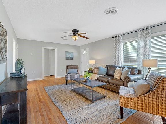 4th image of 506 S Kent Dr