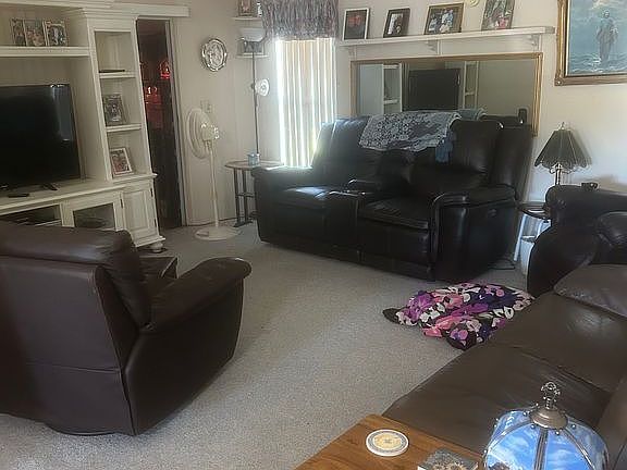 3rd image of 1287 S Oakcrest Point