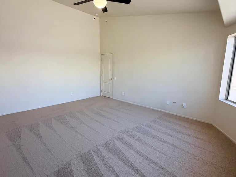 9005 N Lawndale Dr — Photo 24