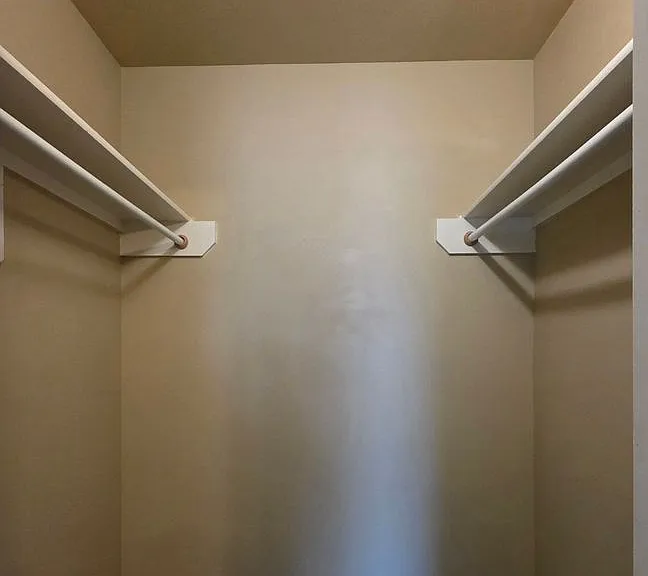 503 E Rice St — Photo 16