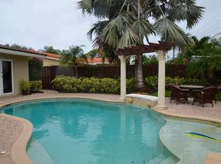 1240 SE 8th St, Deerfield Beach, FL 33441
