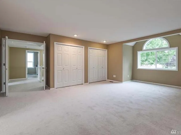 9210 S 240th Pl — Photo 7