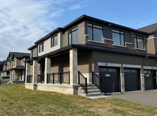 221 Gretsch Rd, Ottawa, ON K1T0V6