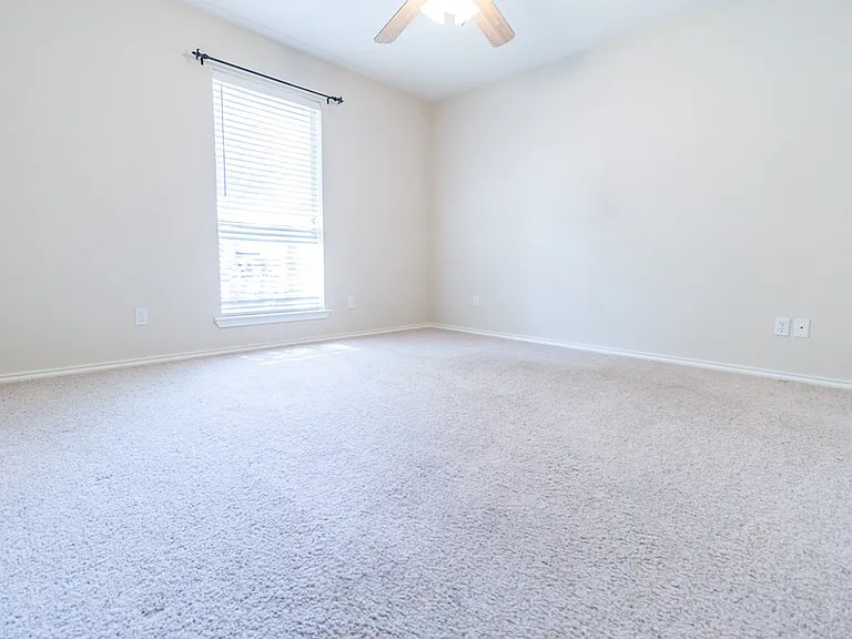 4906 Quartz Ln — Photo 18