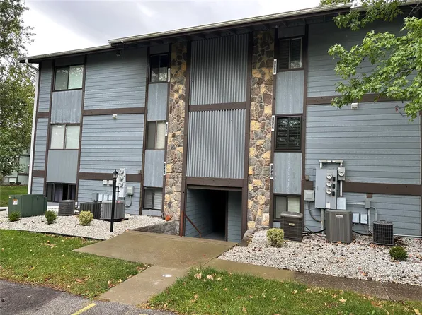 1741 Gascony Parc Dr #17411S, Lake Saint Louis, MO 63367