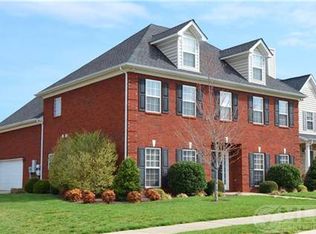 4001 Locerbie Cir, Spring Hill, TN 37174