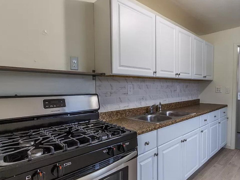 2nd image of 8742 Hupp Ave #1