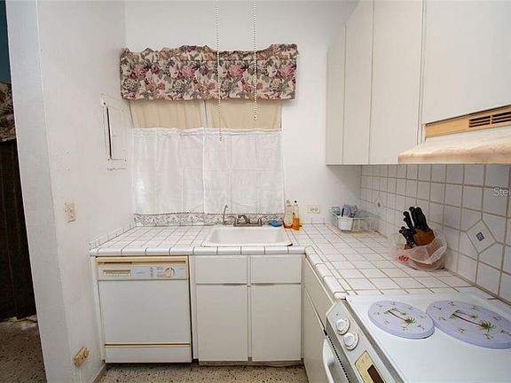 3rd image of JJ18 Calle Rosa De Los Vientos