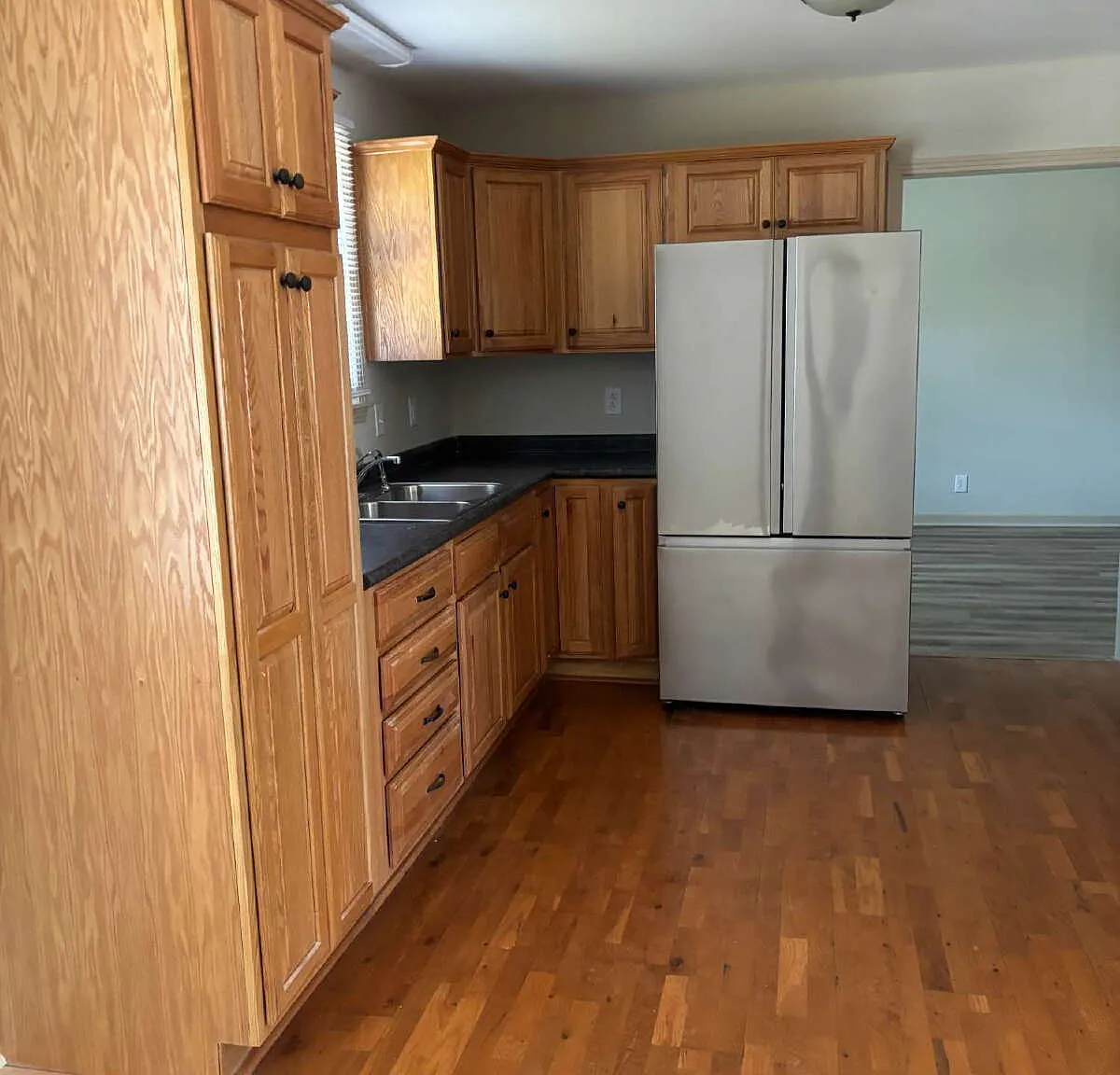 3 bed, 2.0 bath, 1743 sqft, $1,495 — Photo 3