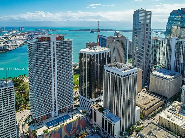 50 Biscayne Blvd #904 — Photo 33