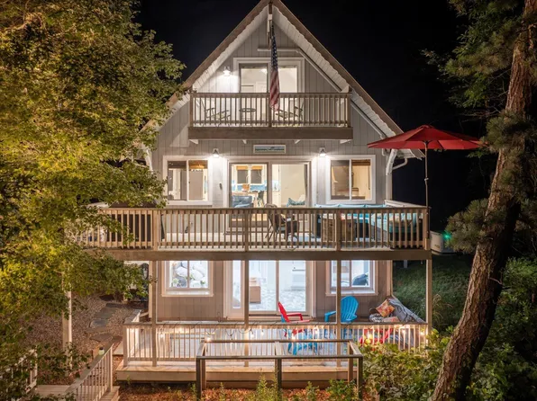 120 Wheeler Road, Mashpee, MA 02649