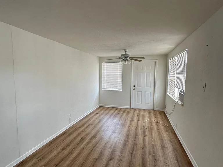 3208 N Armenia Ave #A — Photo 2