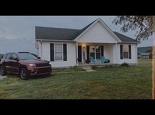 820 Penick Rd, Lebanon, KY 40033