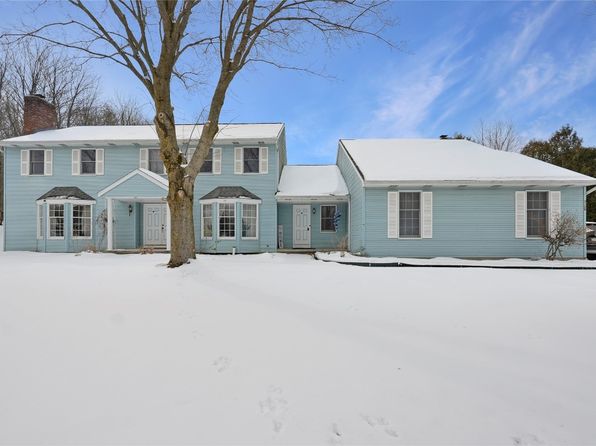 3126 Westwood Estates Dr, Erie, PA 16506
