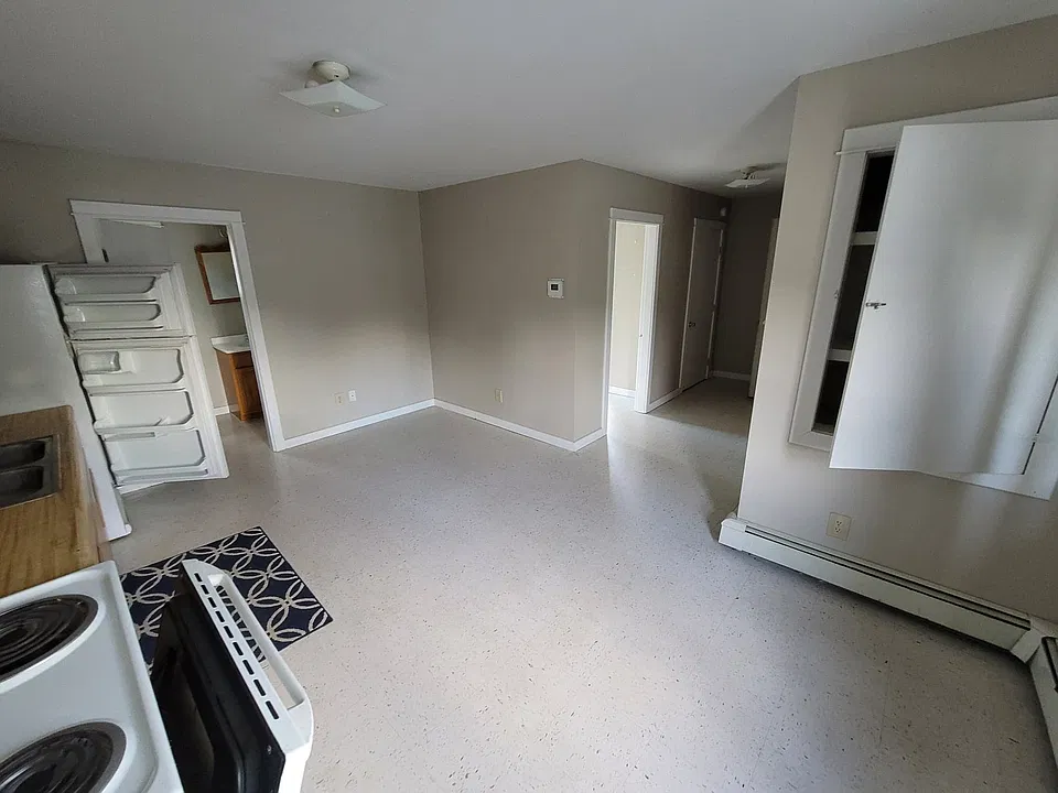 93 Market St #201