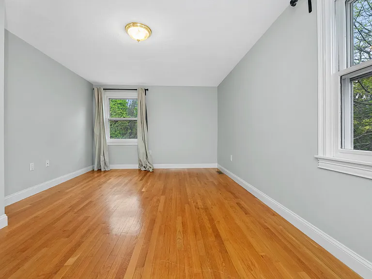 2 Minuteman Ln — Photo 29