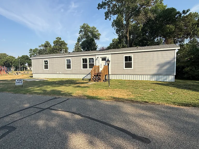 800 Woodland Trl — Photo 1