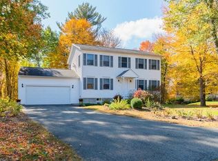 10 Poets Corner Rd, Amherst, MA 01002