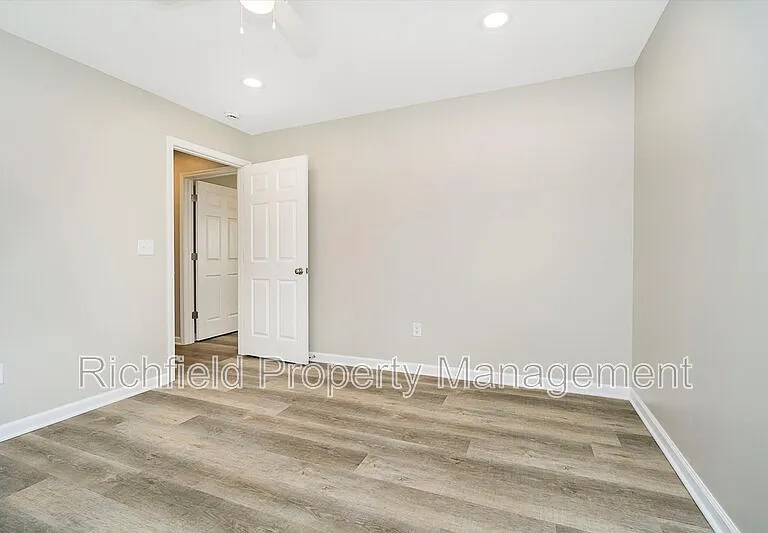 416 S Hamilton Ave #A — Photo 25