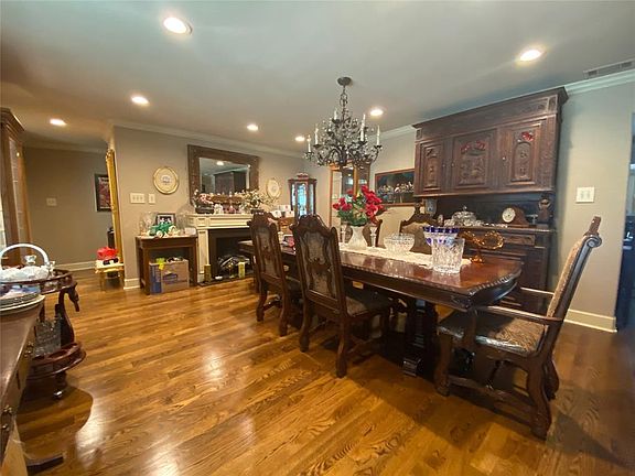 5th image of 1426 Elmwood Dr