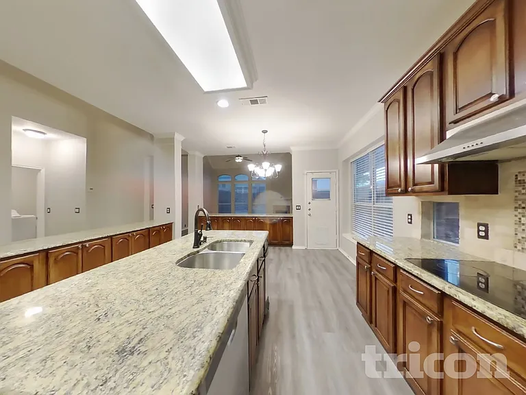 11222 Raveneaux Dr — Photo 8