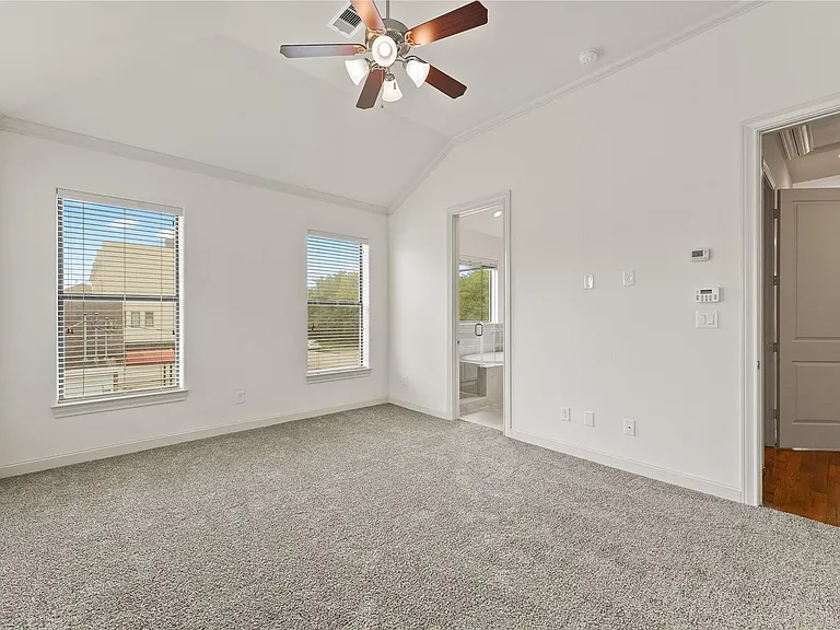 2305 Bastrop St #A — Photo 13