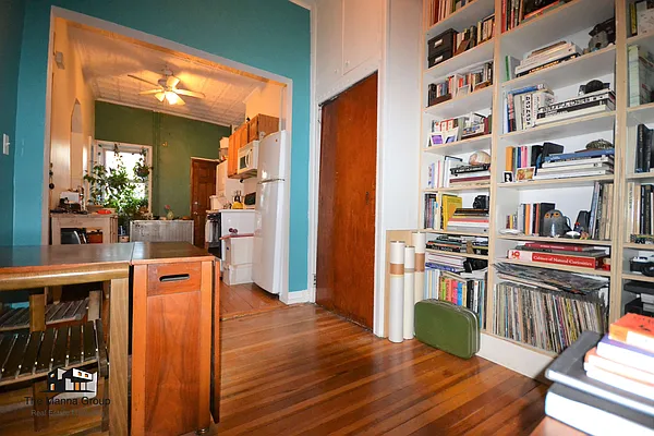 Rented by Bold New York | media 15