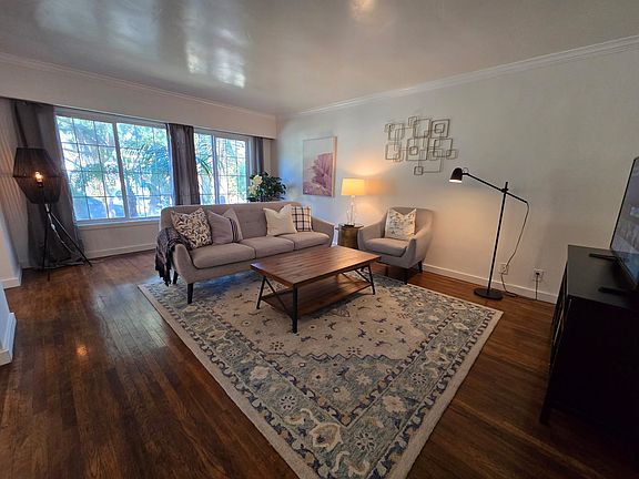 2nd image of 5902 Ernest Ave