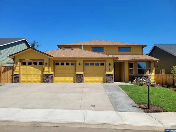 468 NW Coast Mountain Dr, Dallas, OR 97338