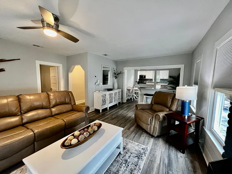214 Alma Ct — Photo 8