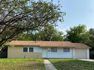 2910 Shady Springs Dr, San Antonio, TX 78230