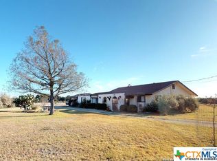 919 W Flying L Dr, Bandera, TX 78003