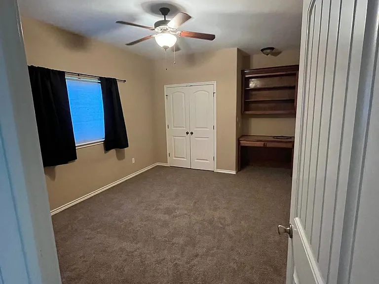 6733 Wall St — Photo 17