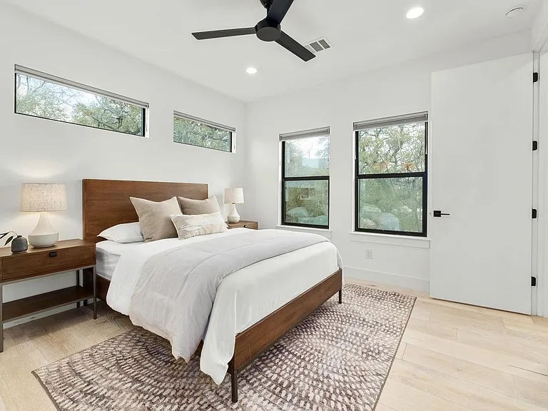 1183 Oakgrove Ave #2 — Photo 17