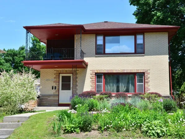 6822 W Wells St, Wauwatosa, WI 53213