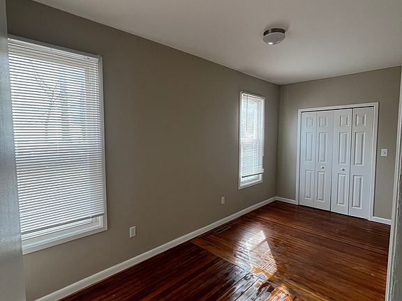 4th image of 58 Lincoln Ave #1